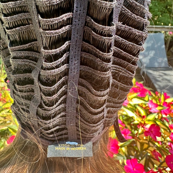 Belle Tress Lady Latte HF Wig Choc w Caramel - Picture 6 of 14